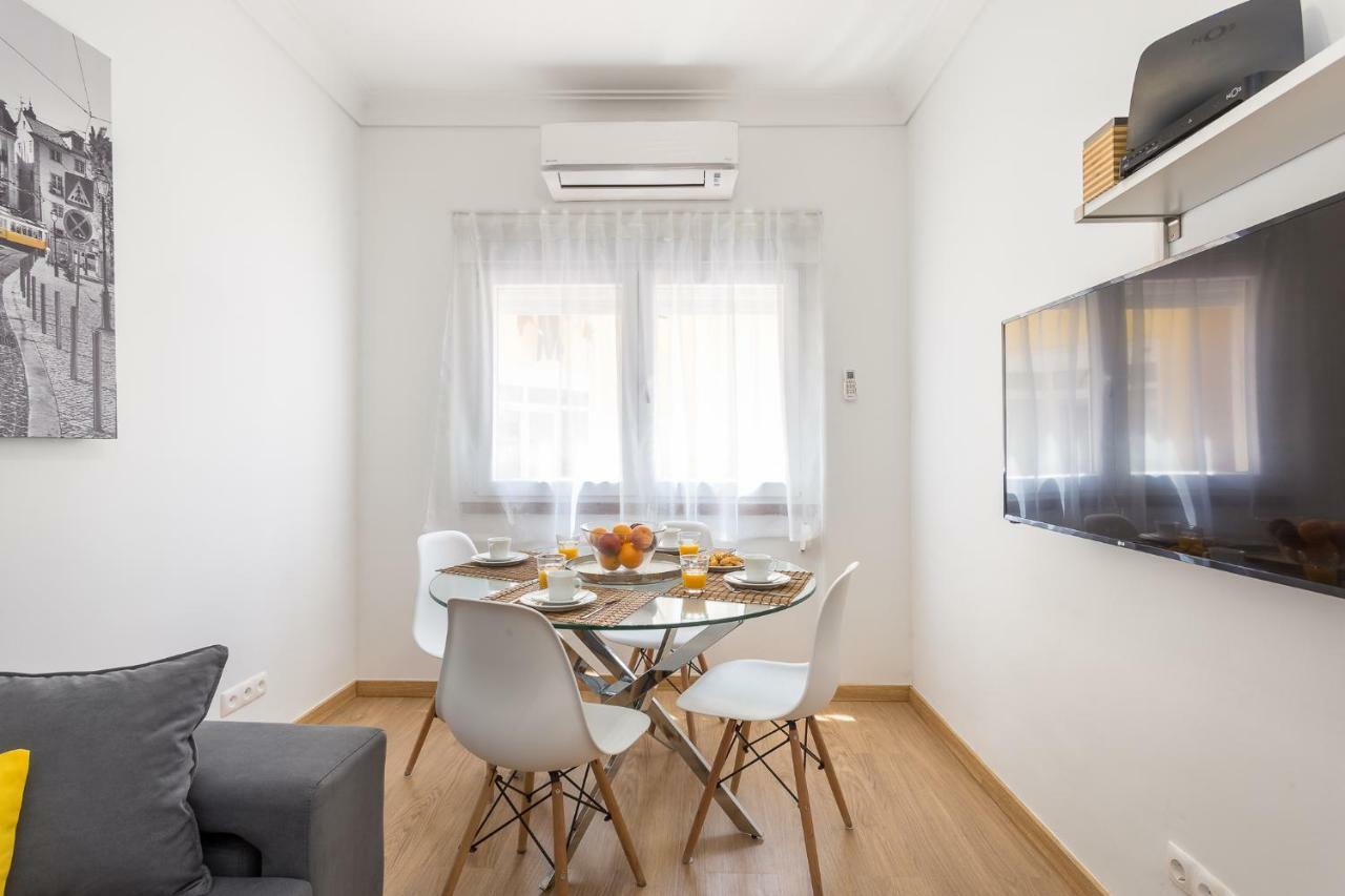 Appartement First House *